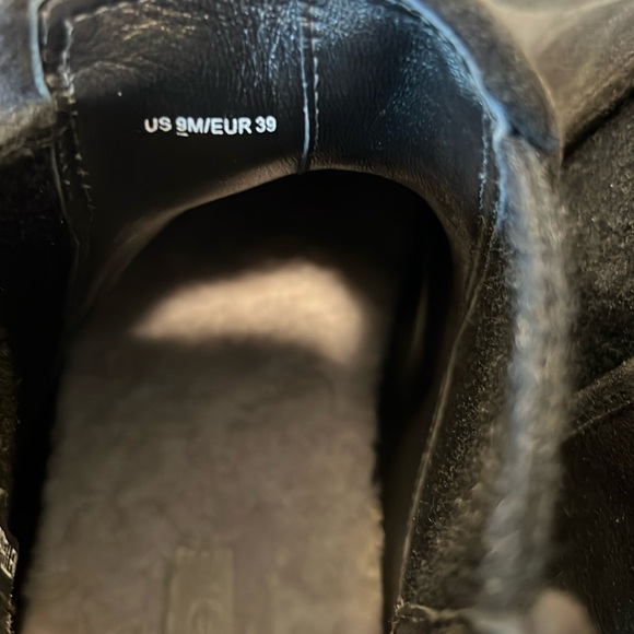 Brand New Vince Warren Chelsea Sneaker Boot - Picture 3 of 6